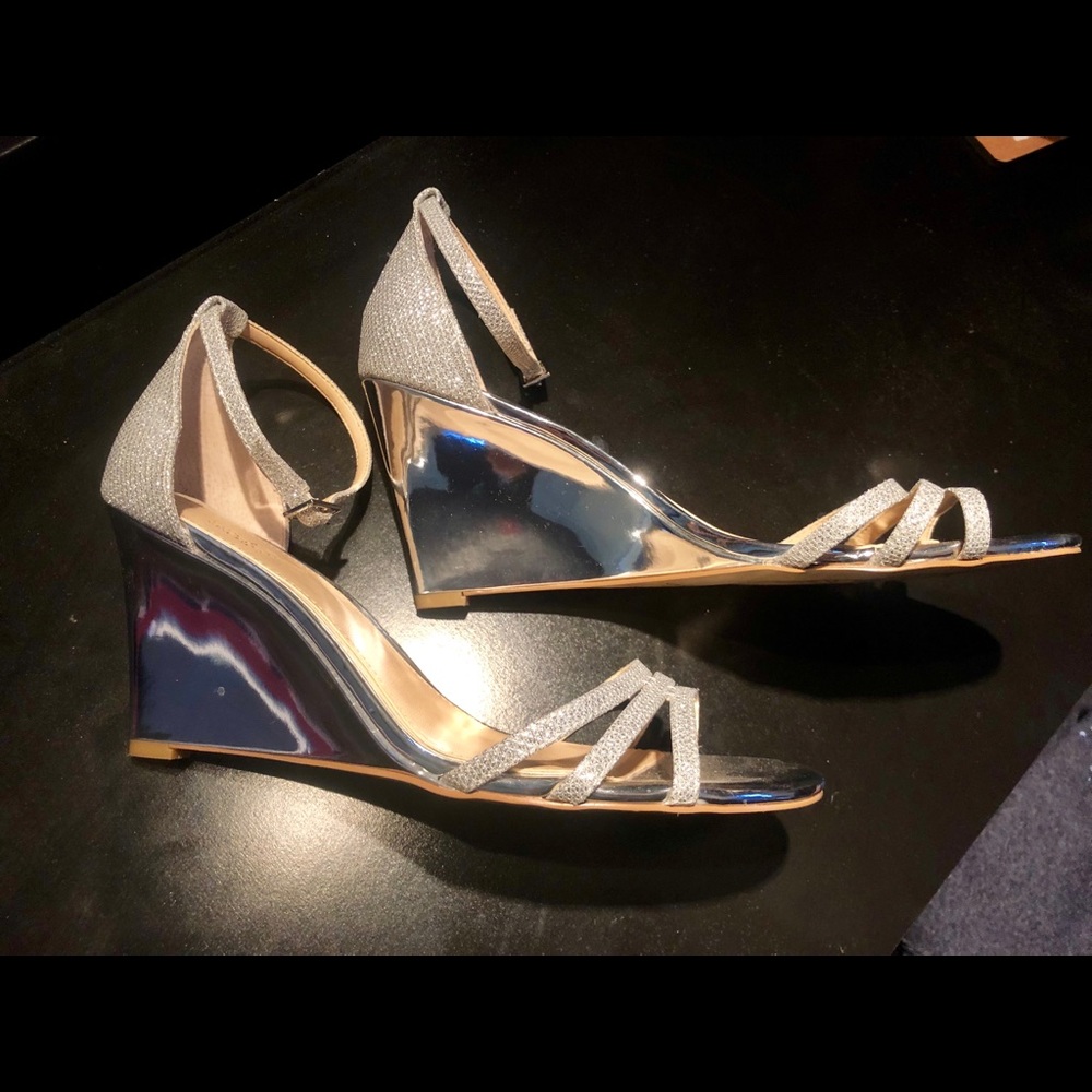 Backup wedding shoes never worn! - Picture 5 of 8